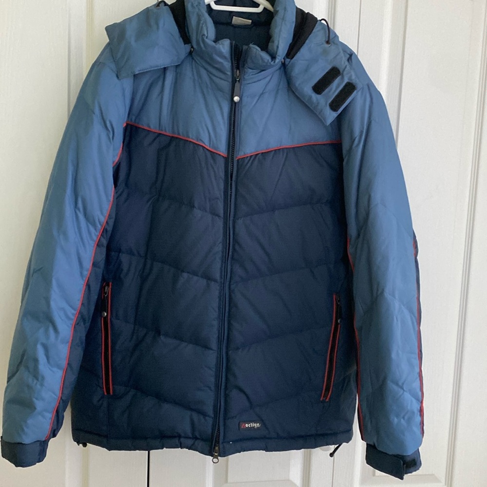 Winter Men’s Jacket with Hood, size M.